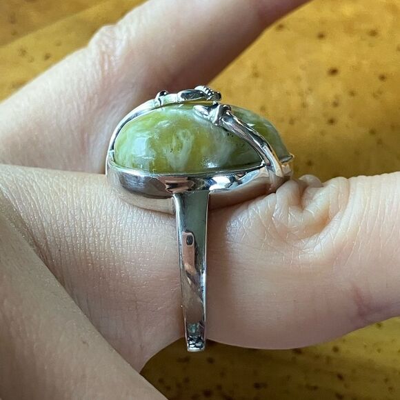 Natural Connemara Marble Sterling Silver Claddagh Ring Size 6 - Picture 3 of 9